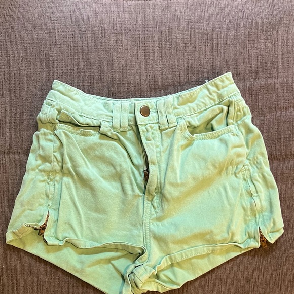 Short shorts (x2) - Picture 5 of 7